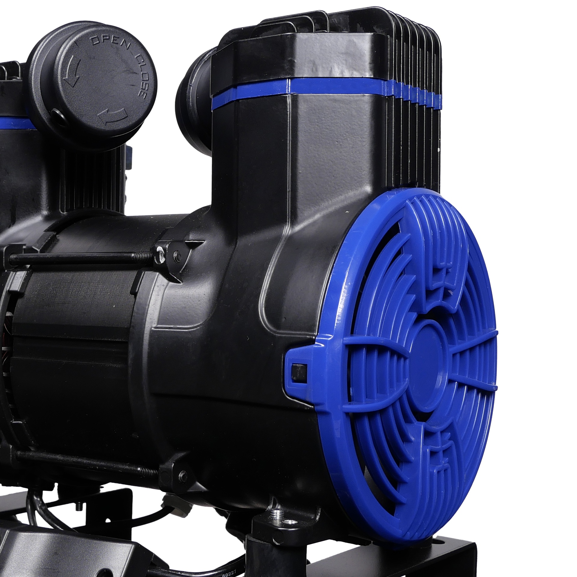 Compresseur sans huile - 2 CV - réservoir de 24 L - 230 V – Image 4